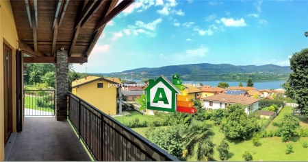 Villa a schiera 12 in Varano Borghi, con vista sul Lago di Comabbio • Gecoim Srl