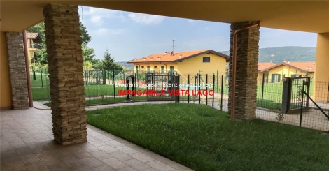 Villa a schiera 11 in Varano Borghi, con vista sul Lago di Comabbio • Gecoim Srl